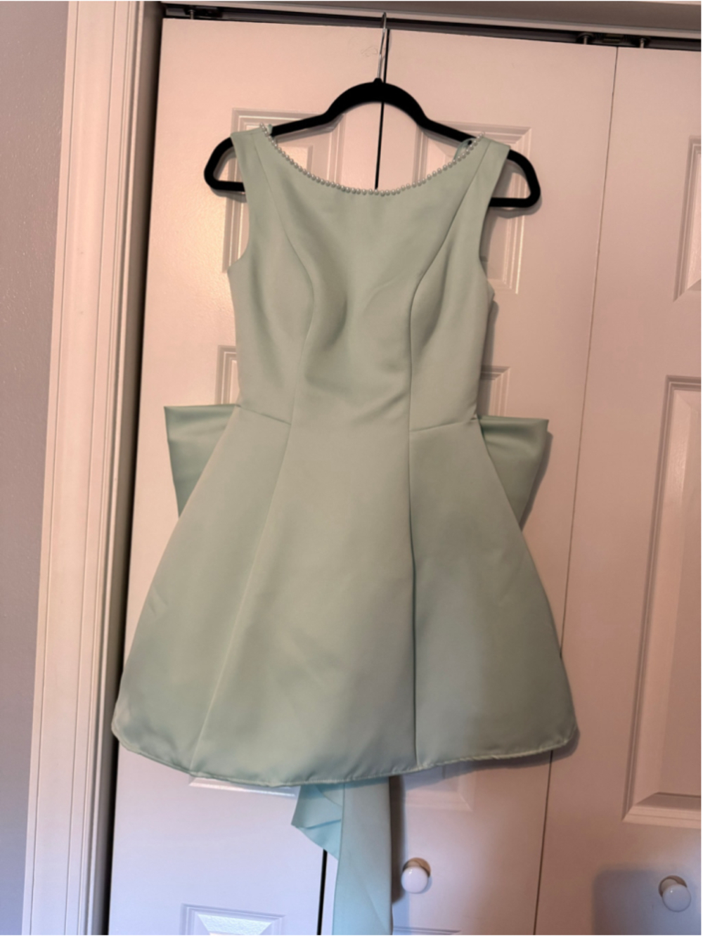 Women's Mini Dress Size 4 Mint Green with Pearl Trim - Picture 4 of 9